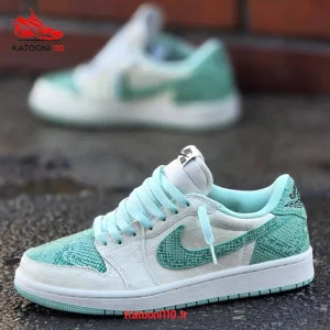 کتونی جردن ۱ لو سبز طرح پوست مار (Air Jordan 1 Low Snakeskin)