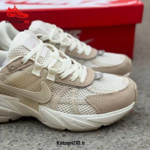 کتونی نایک V2K Run اورجینال رنگ سفید/کرم