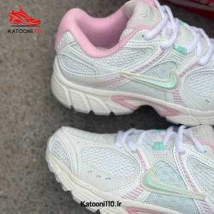 کتونی نایک V2K Run سفید صورتی