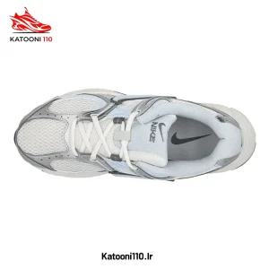 کتونی رانینگ نایک مدل Zoom Vomero 5 (سفید/نقره ای/آبی یخی)